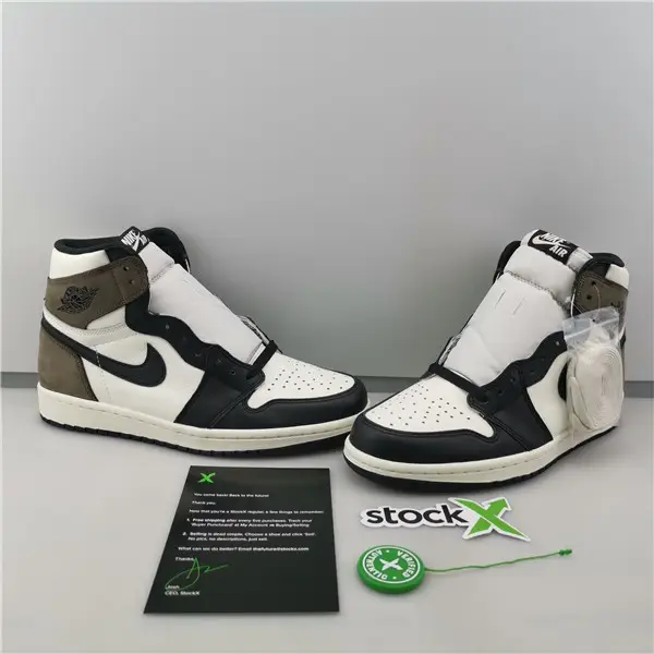 AIR JORDAN 1 RETRO HIGH OG 'DARK MOCHA' 