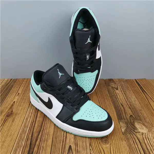 Air Jordan 1 Low Emerald Toe 