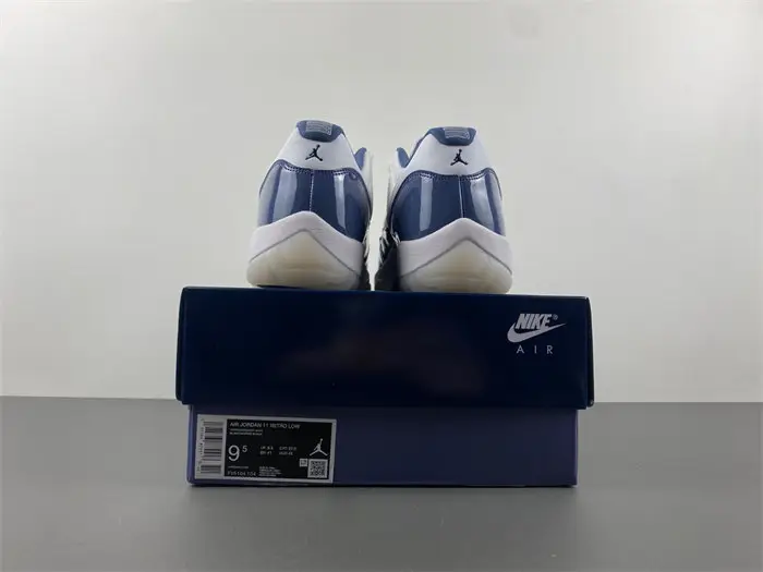 Air Jordan 11 Low white 