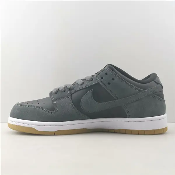 Nike SB Dunk Low Dark Grey Black Gum 