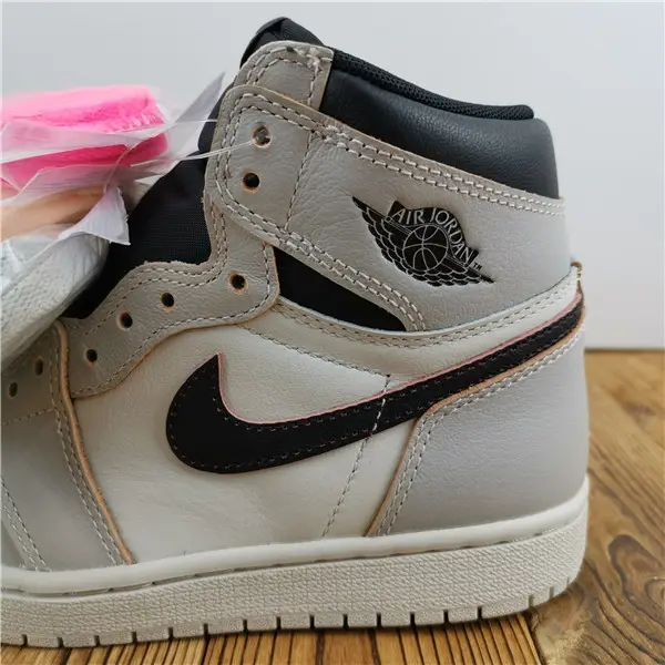Jordan 1 Retro High OG Defiant SB NYC to Paris 