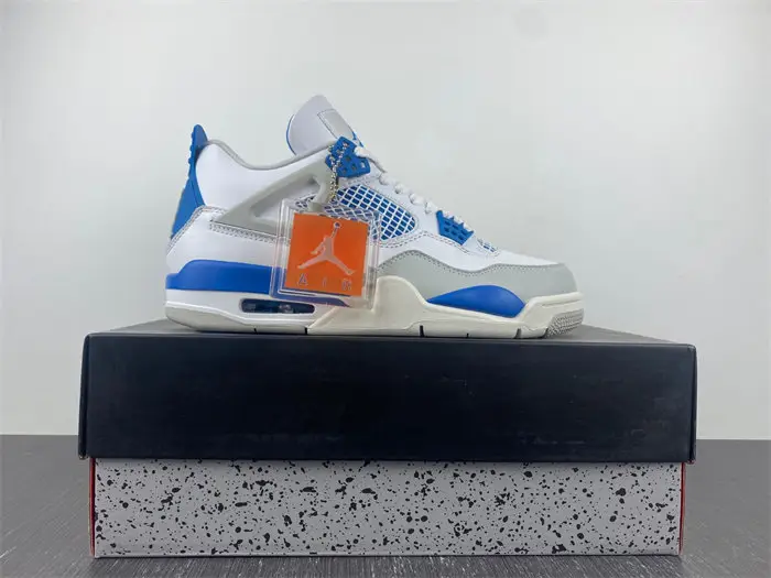 Jordan 4 Retro Military Blue 