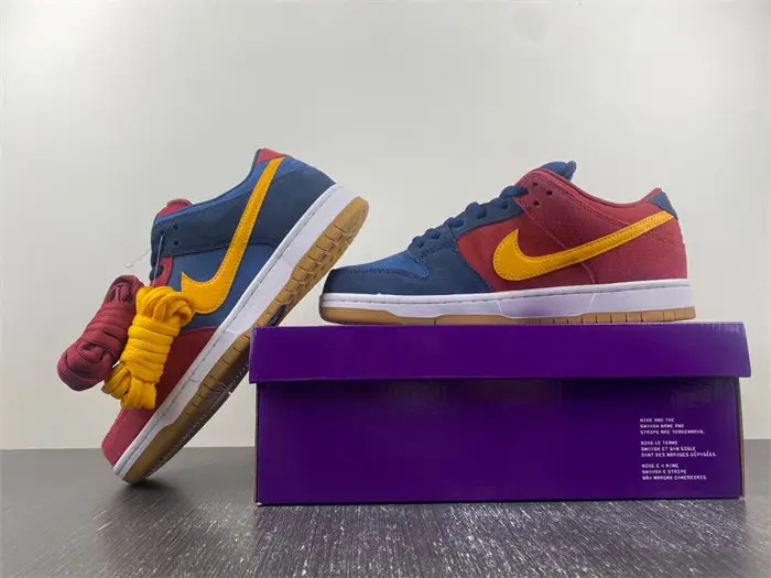 Nike SB Dunk Low Barcelona 