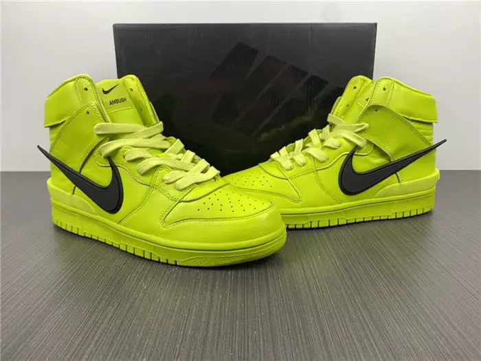 Dunk High x Ambush 