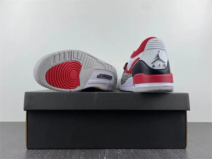 Jordan Legacy 312 Low Chicago Red 