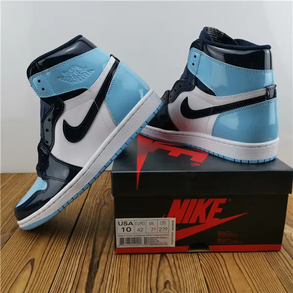 Air Jordan 1 Retro High UNC Patent 