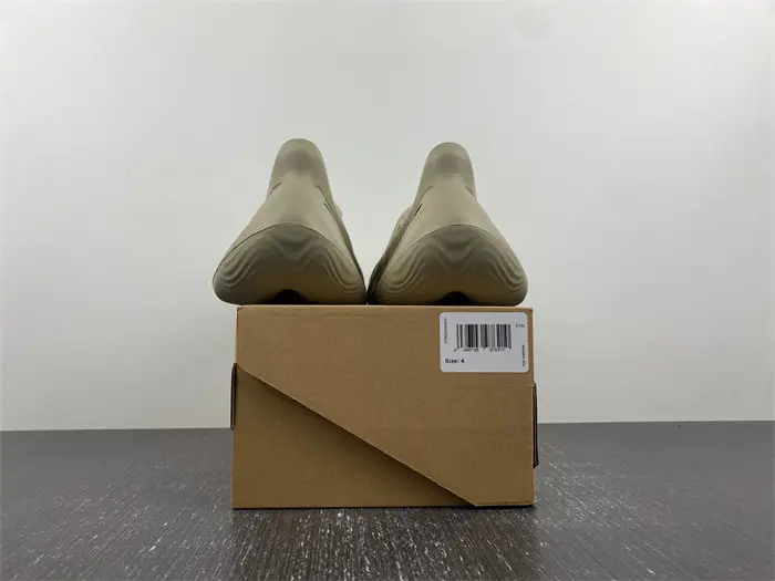 YEEZY FOAM RUNNER 'STONE SALT 