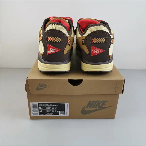 TRAVIS SCOTT X NK AIR MAX 