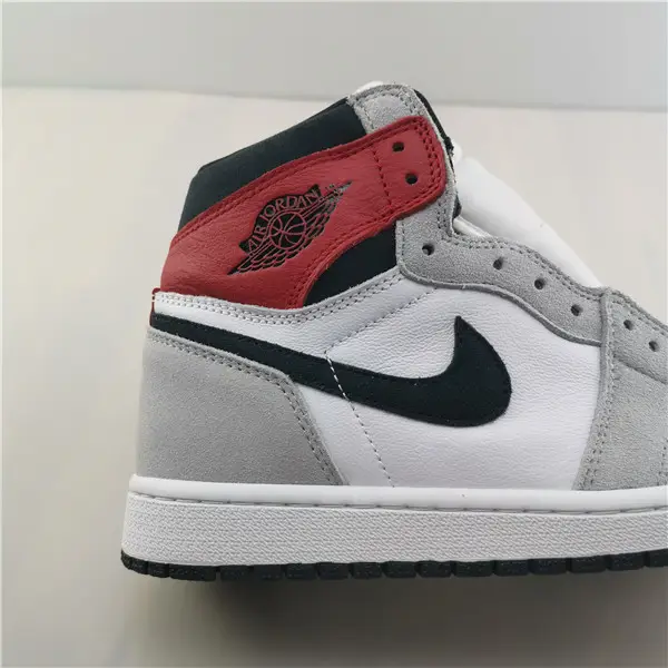 Jordan 1 Retro High Light Smoke Grey 