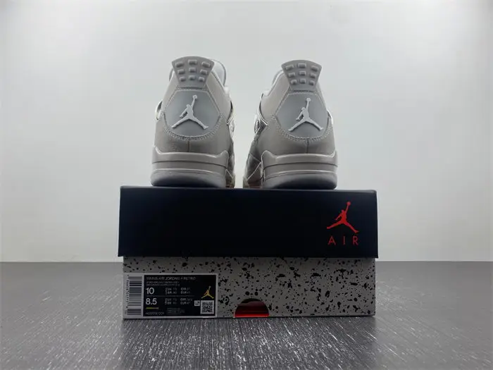 Jordan 4 Retro Frozen Moments 