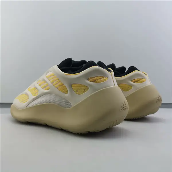 Yeezy 700 V3 
