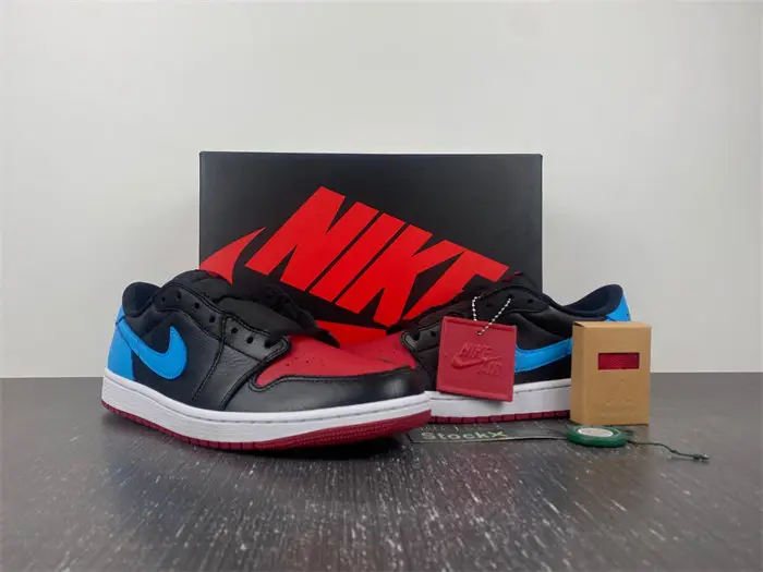 Air Jordan 1 Low OG WMNS 