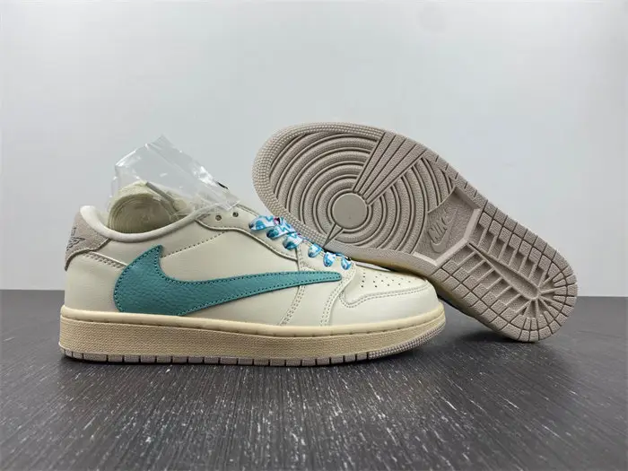 Travis Scott x Air Jordan 1 Low 