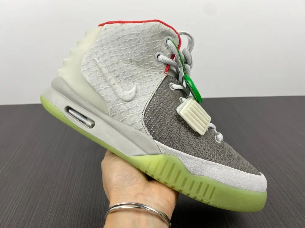 Nike Air Yeezy 2 Pure Platinum 