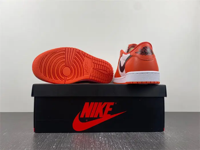 Air Jordan 1 Low OG 