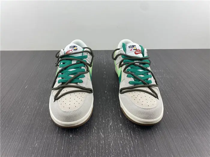 Nike Dunk Low SE 85 