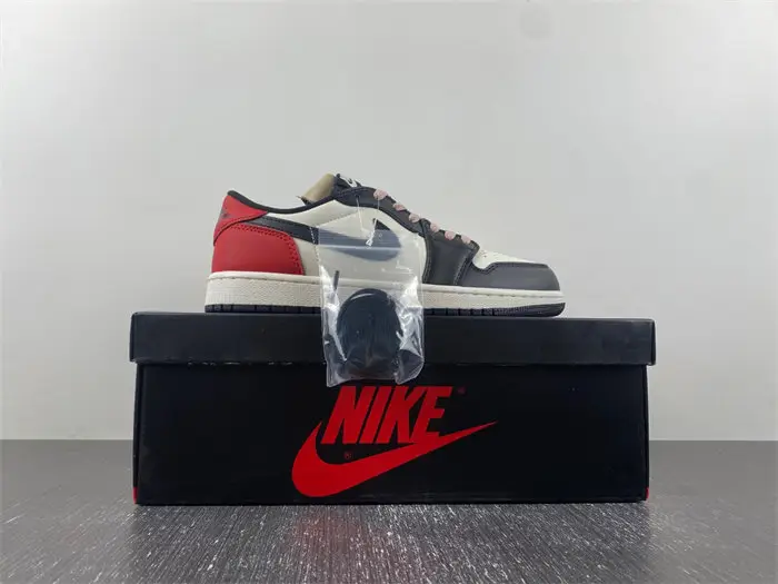 PSG x Air Jordan 1 Low OG 