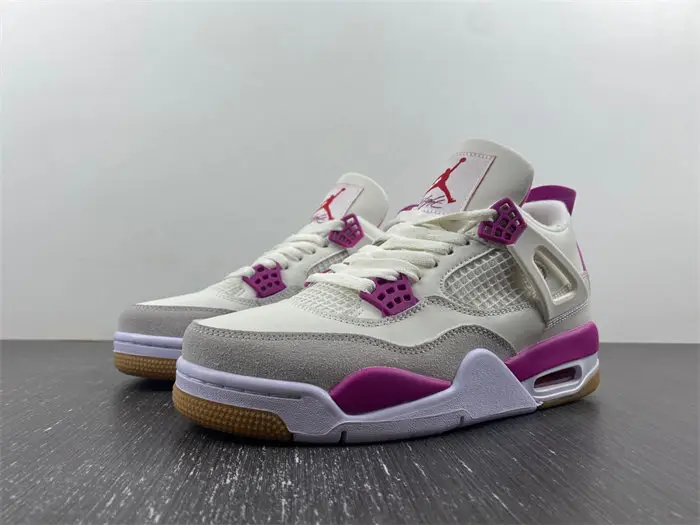 Nike SB x Air Jordan 4 