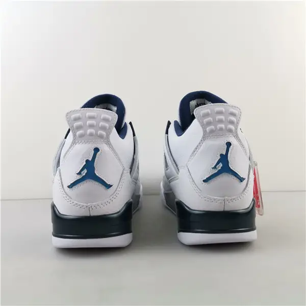 Jordan 4 Retro Columbia 