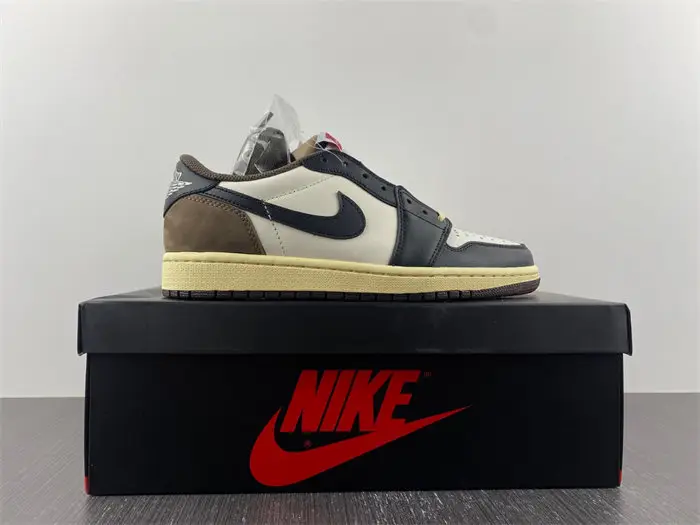 Air Jordan AJ1 Low OG SP +TRAVIS SCOTT TS 