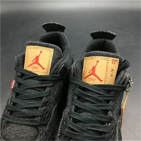 Air Jordan 4 Black 