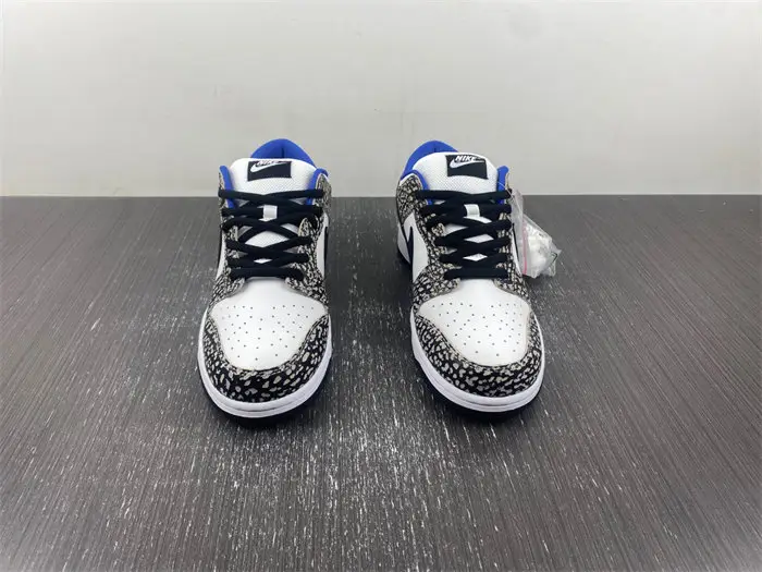 Nike SB Dunk Low Supreme White Cement 