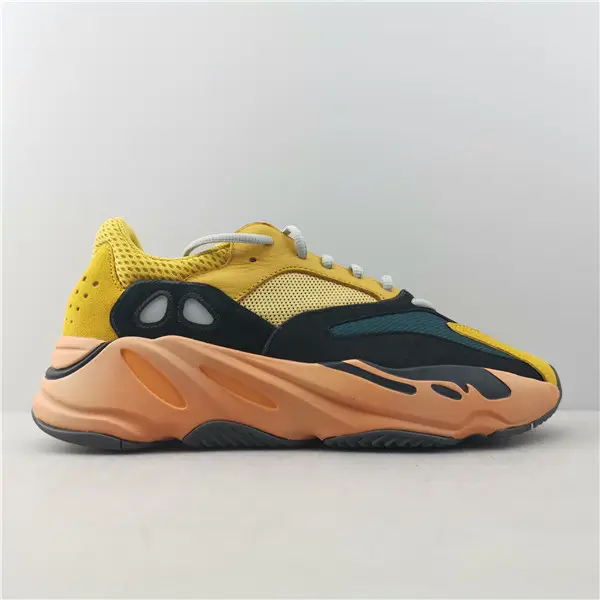 ADIDAS YEEZY BOOST 700 