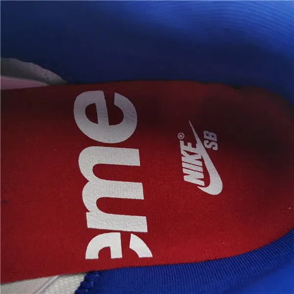 Supreme x Nike SB Dunk Low Blue White 