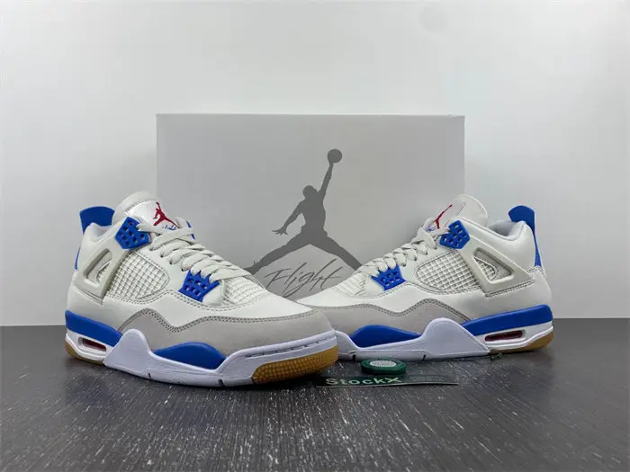 SB x Jordan 4 