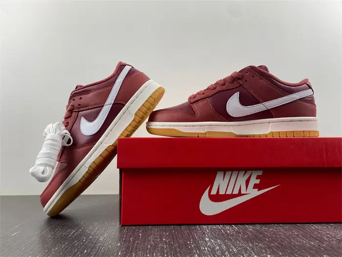 Nike Dunk Low Desert Berry 