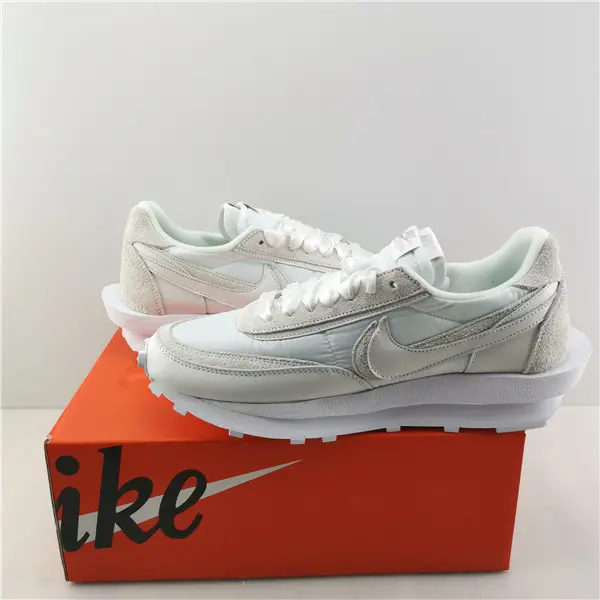 NIKE SACAI NIKE LDWAFFLE WHITE NYLON WHITE 