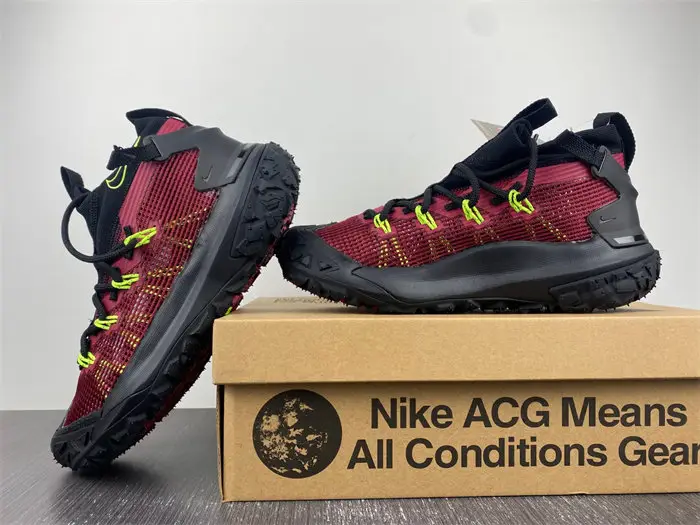 ACG Mountain Fly Low 