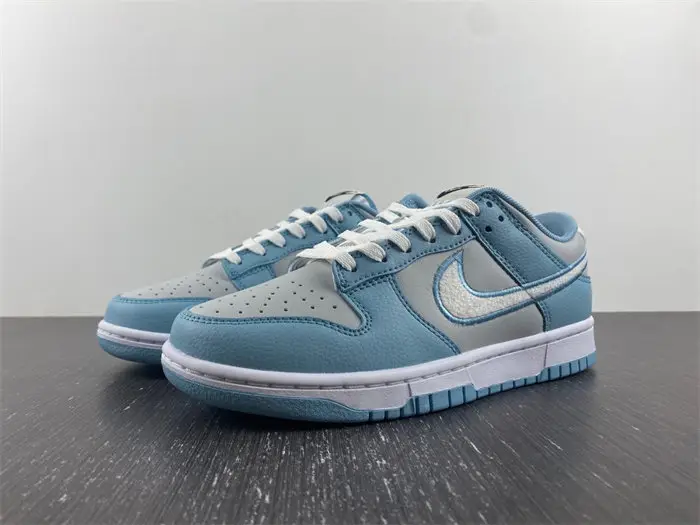 Nike Dunk Low Retro Fleece Swoosh Worn Blue 