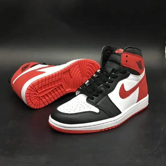 AIR JORDAN 1 RETRO HIGH 