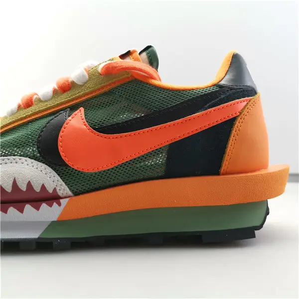 Sacai x Nike LVD Waffle Daybreak BV0073 