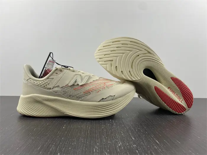 New Balance FuelCell RC Elite v2 SI Stone Island TDS 