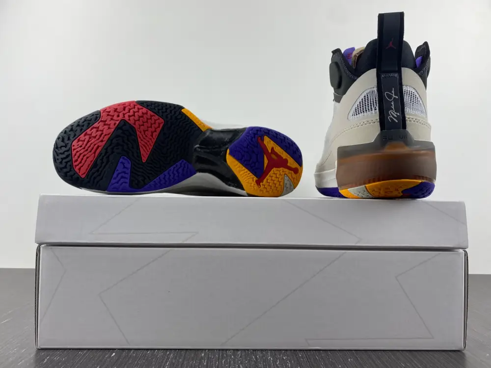 Jordan 37 Light Bone Dark Concord 