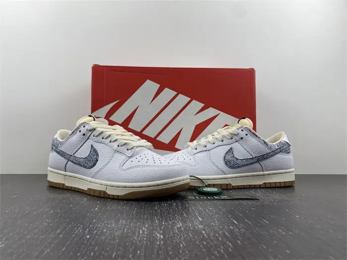 Nike Dunk Low New Americana Washed Denim 