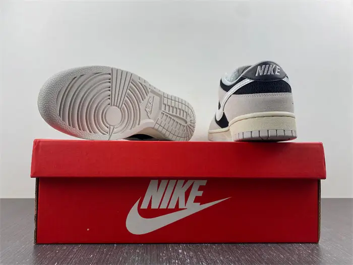 Nike SB Dunk 