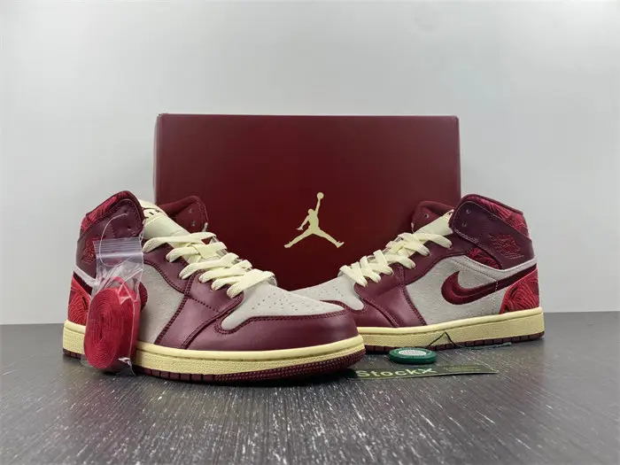 Jordan 1 Mid SE Tiki Leaf Team Red  BCC284