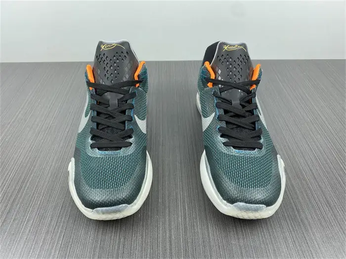 Nike Kobe 10 Flight 