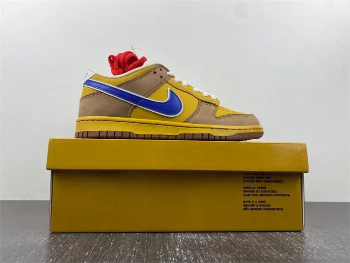 NIKE Dunk Low 