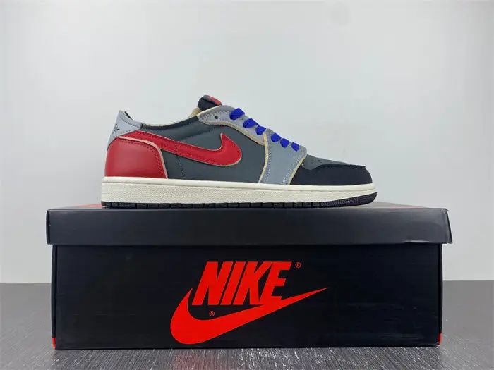 NIKE Air Jordan 1 Low 