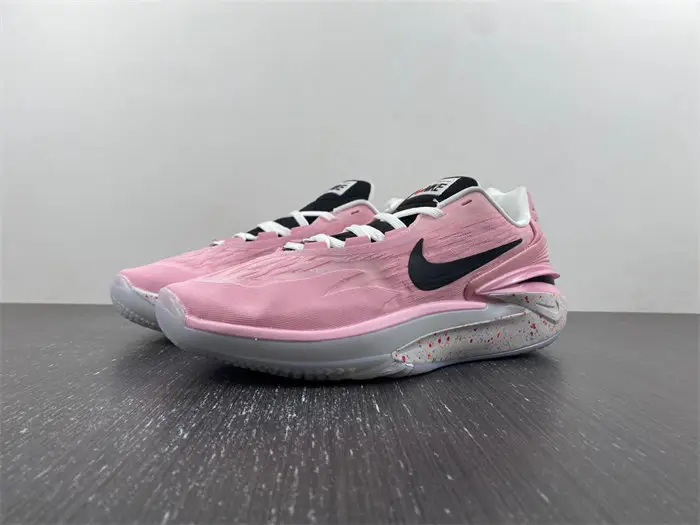 NIKE Air Zoom GT CUT 