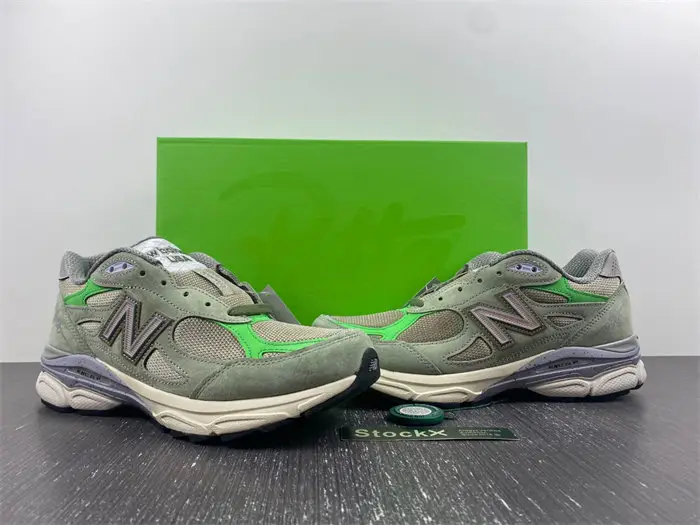 New Balance 990v3 Patta Keep Your Family Close 