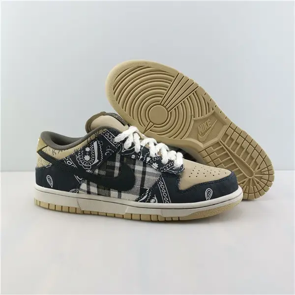 Nike SB Dunk Low Travis Scott 