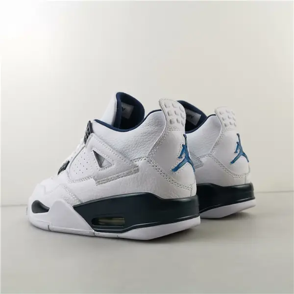 Jordan 4 Retro Columbia 