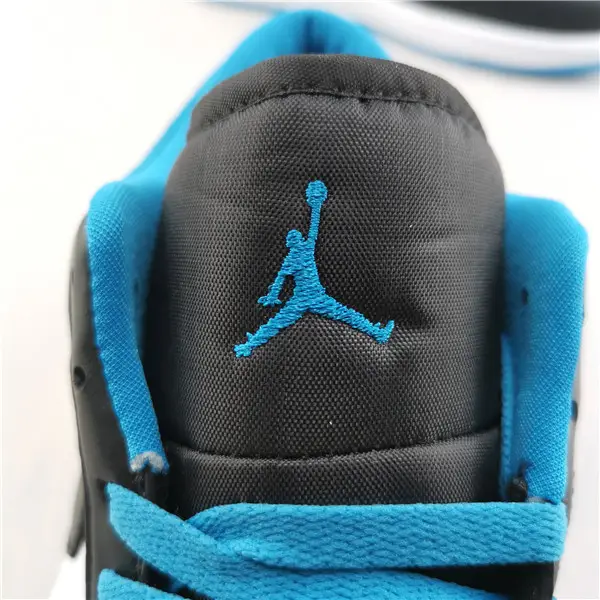 AIR JORDAN 1 LOW LASER BLUE 