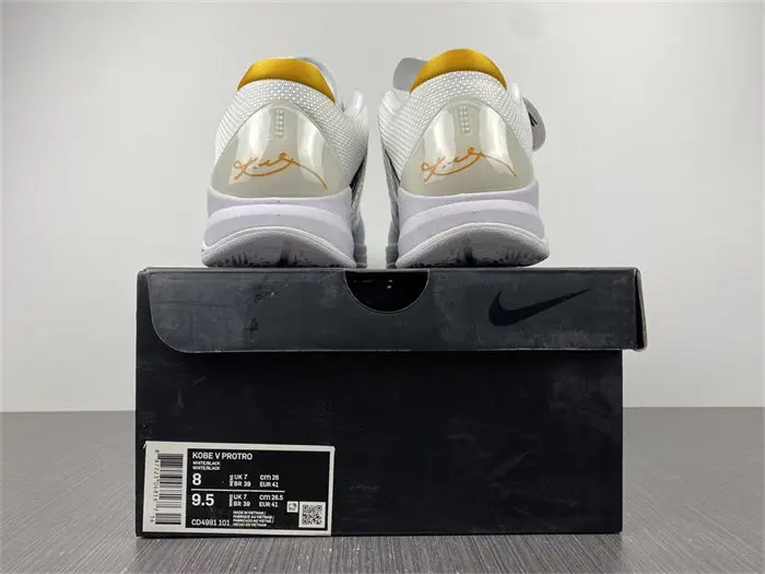 Nike Kobe 5 Big Stage Home 