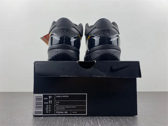 Nike Kobe 4 Protro 